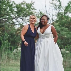 Selling my beautiful wedding dress.